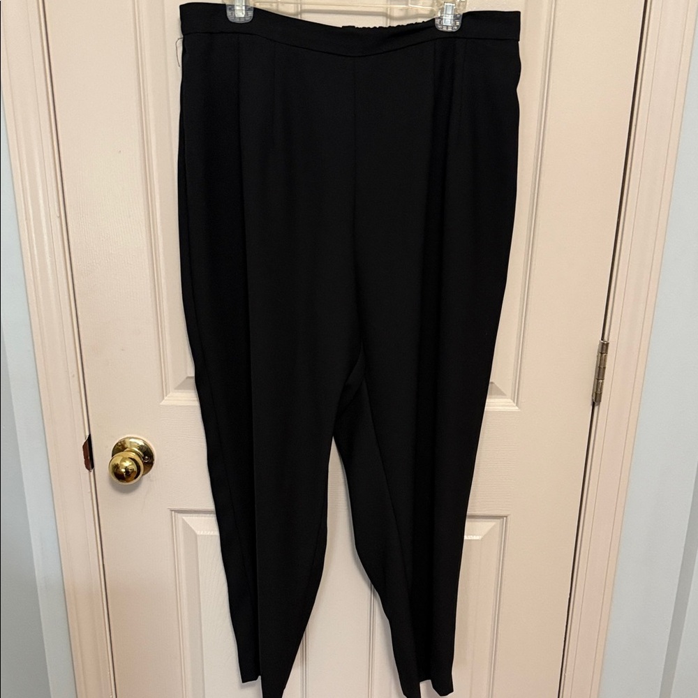 Black Polyester Dress (Size 18)